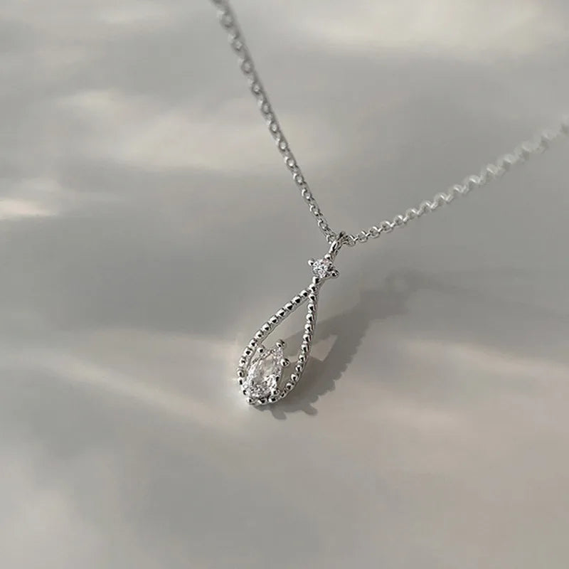 Korean Fashion Water Drop Pendant Necklace