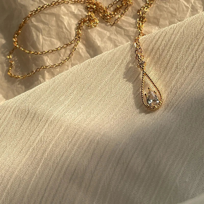 Korean Fashion Water Drop Pendant Necklace