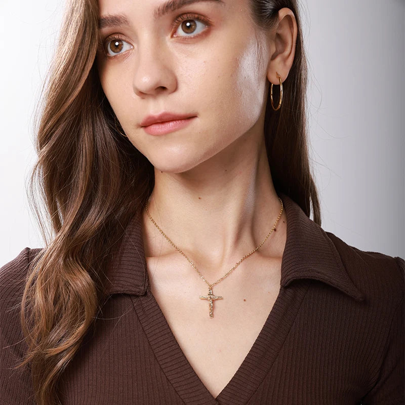 Vintage Multilayer Pearl Cross Pendant Necklace